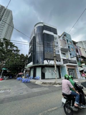 Bán nhà mặt tiền đường Thành Thái Quận 10